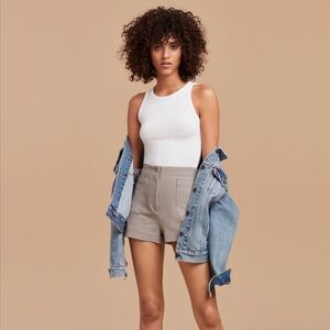 NWT Aritzia Wilfred Free Salcido Shorts High Waist Ashen Gray, size 2